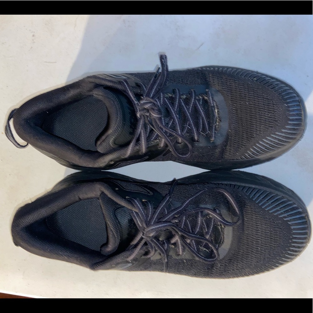 Hoka Bondi 6 Black size 10